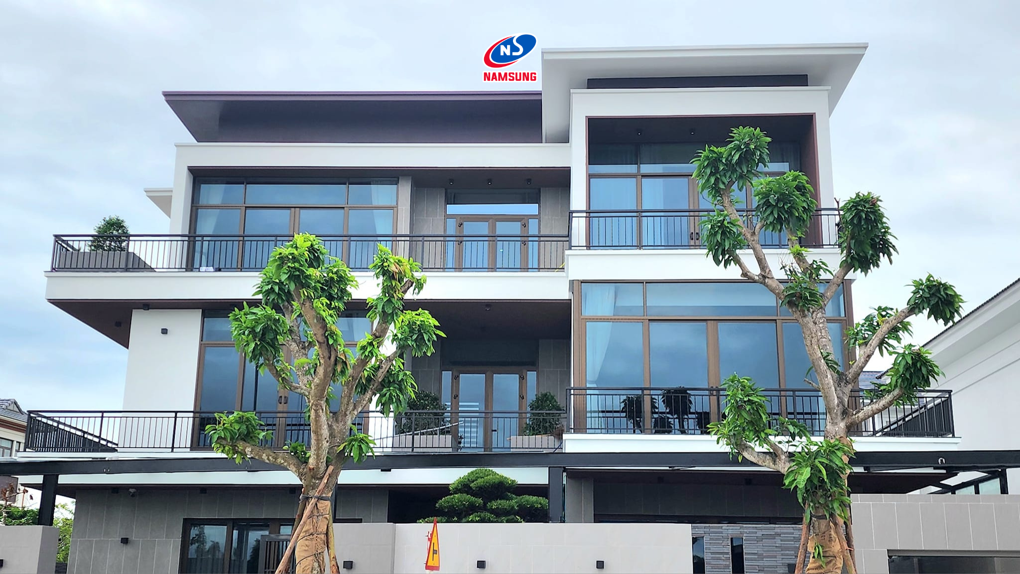 Chính sách bảo hành minh bạch giúp các công trình trong và ngoài nước tin dùng Nhôm Nam Sung.